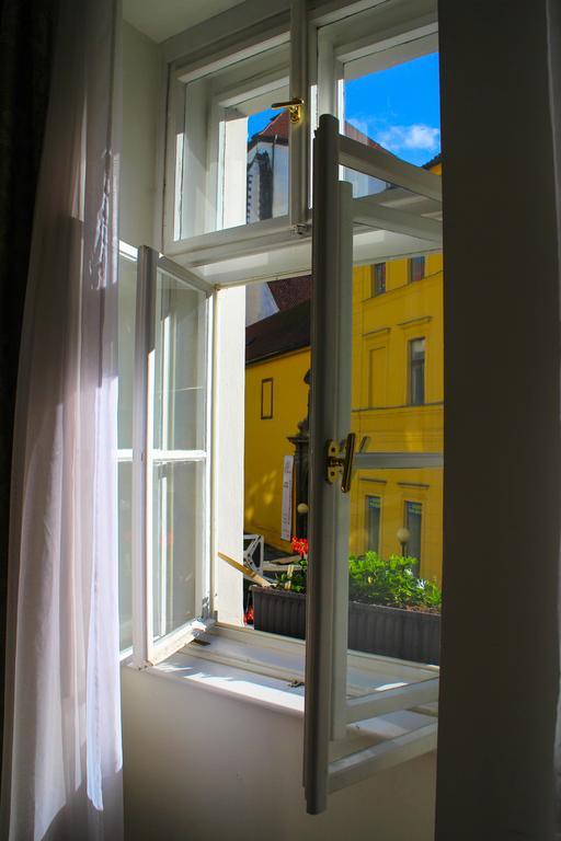Jungmann Hotel Prague Exterior photo